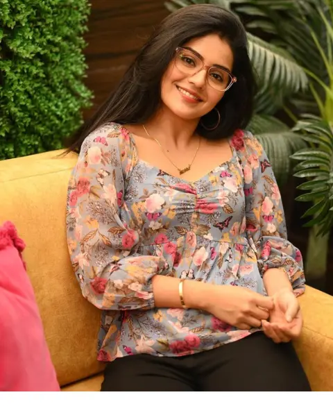 College Girls Escorts in Mumbai - Young Educated Escorts